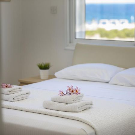 Protaras Villa Sandy Toes Paralimni Esterno foto